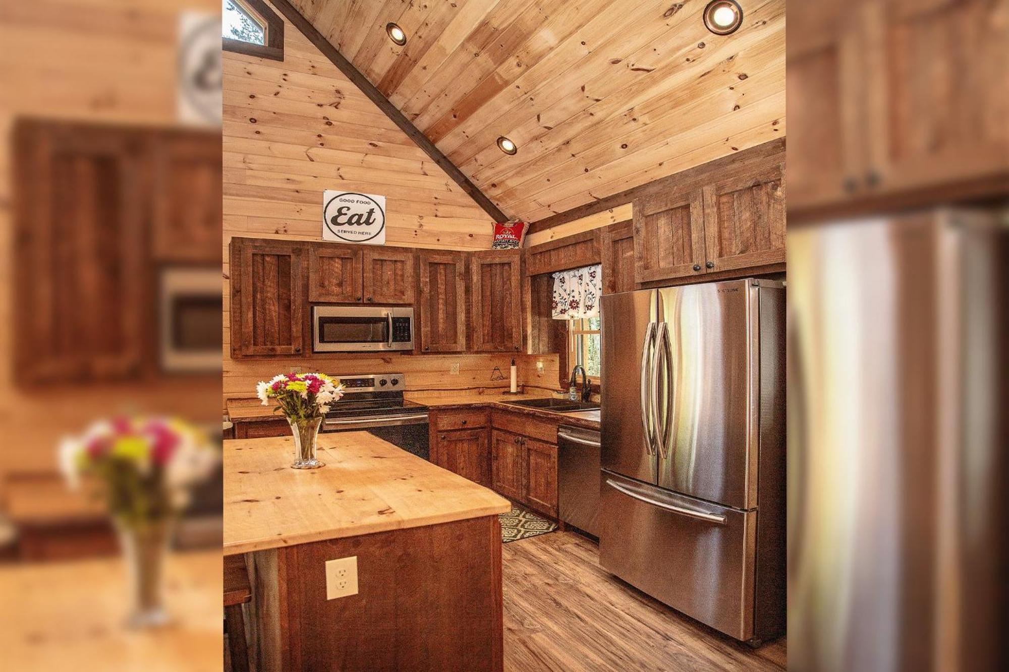 Adore The Smores Rustic Mountain Charm Outdoor Spaces And A Cozy Hot Tub Blue Ridge Exterior photo